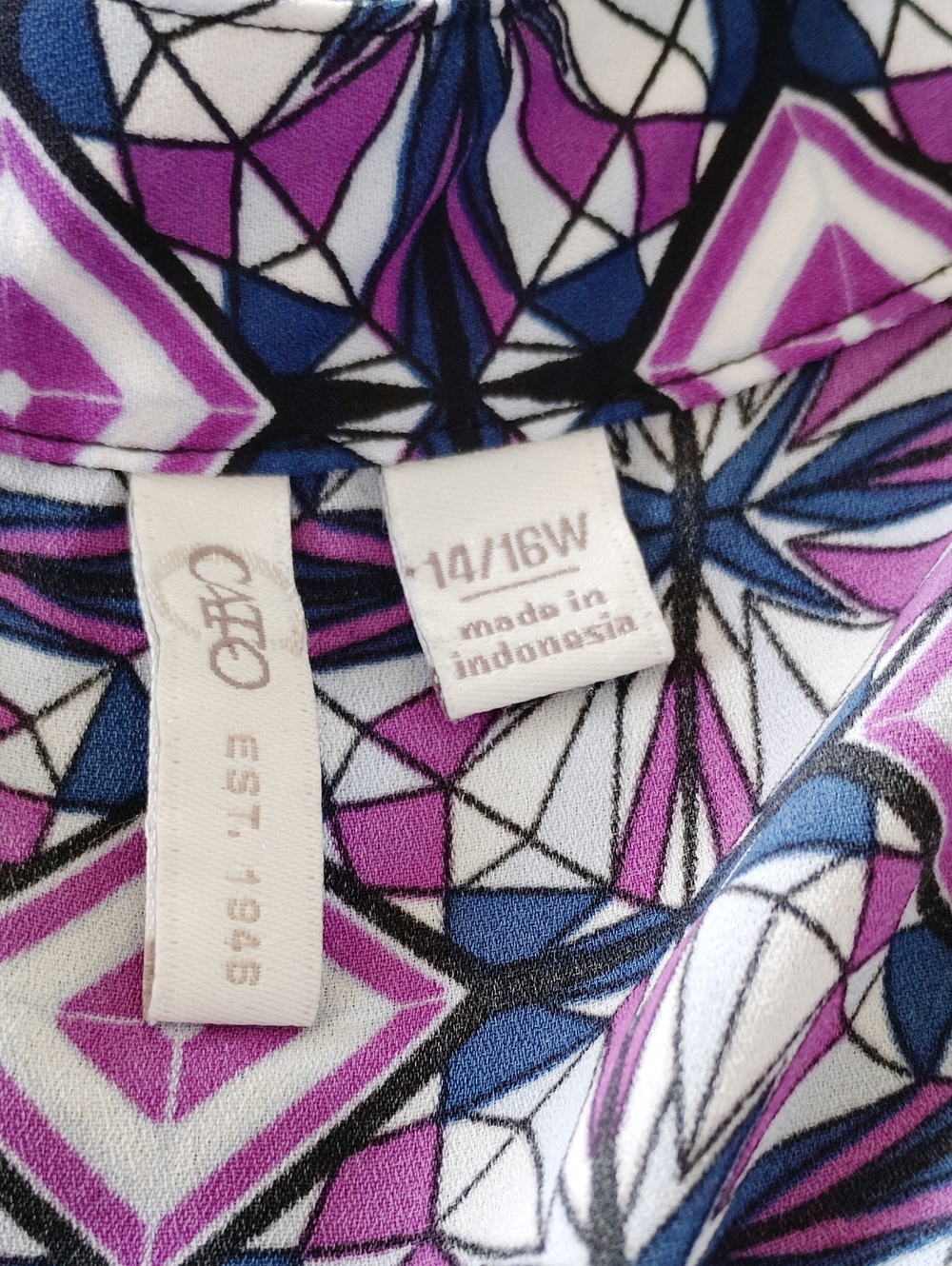Cato Geometric Print Top in Purple, Blue and White